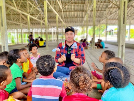 Rangkul Anak-Anak di Pelosok, Semangat Bhrisco Demi Masa Depan Papua