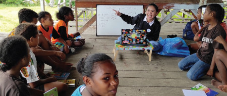 Bhrisco Jordy dan Papua Future Project, Pahlawan Bagi Anak-anak di Papua
