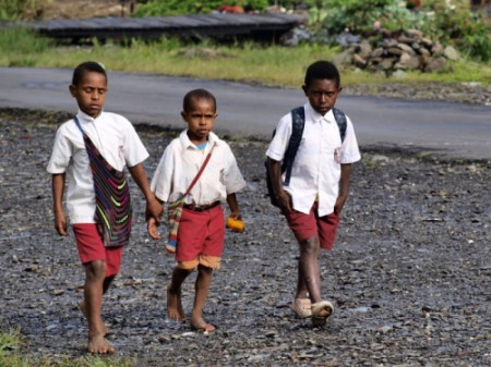 Menggapai Visi Gemilang: Transformasi Pendidikan di Papua Barat Menuju Masa Depan yang Terang